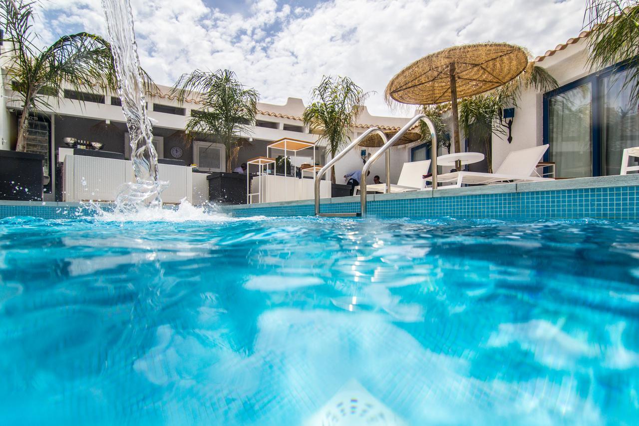 Boutique Hotel Capo Blu Santa Margherita di Pula Kültér fotó